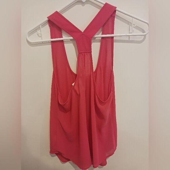 New with tags Style Loft Pink Cropped Tank Top - Picture 2 of 5